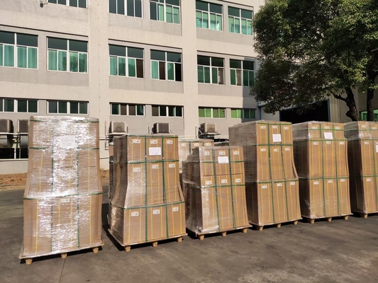 100-4500m Panjang Gloss BOPP Thermal Lamination Film Fitur Khusus Termasuk