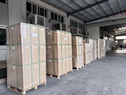 30MICRON Film laminasi termal dengan ikatan termal permanen dan permukaan halus untuk perlindungan anti goresan yang sangat kuat