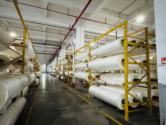 Film laminasi termal PET dengan panjang variabel hingga 6000 meter Inti kertas yang dapat disesuaikan dan lapisan lem EVA