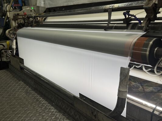 Film laminasi termal PET bening dengan panjang 0-6000 meter yang cocok untuk laminator termal