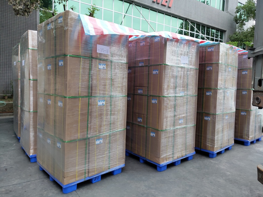 Film laminasi termal dengan matriks perekat polimer canggih dan lapisan PET rekayasa optik untuk ketahanan abrasi