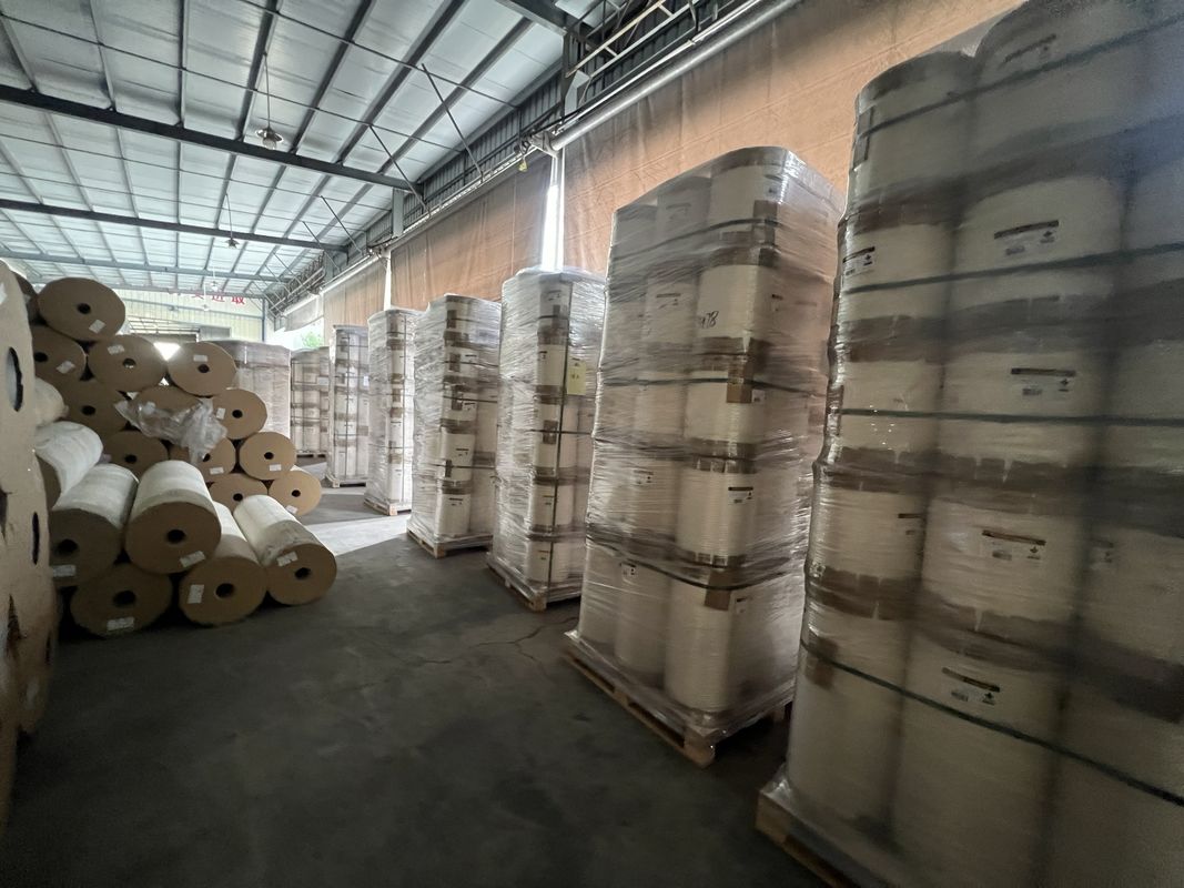 Digital Laminating Film and Hot Lamination Film with Polyester (PET) or BOPP Material and Customizable Width for Superior Gloss and Protection