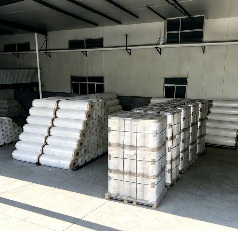 Daur ulang dan ramah lingkungan Soft Hardness Gloss Lamination Film dengan ketebalan 17-45 mikron untuk gloss yang tahan lama