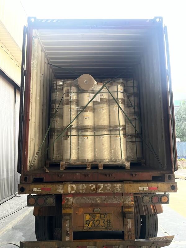 Film laminasi termal PET berkilau dengan perlindungan tahan kelembaban dan lem EVA dari Korea dengan lebar hingga 2200 mm