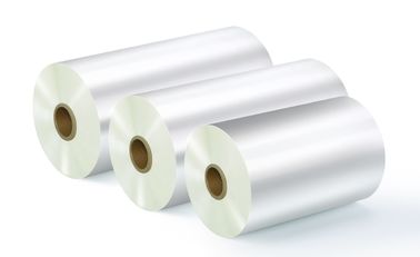 Mutiara putih BOPP Thermal Lamination Film Dengan Lem / 15mic Batal Laminate Roll